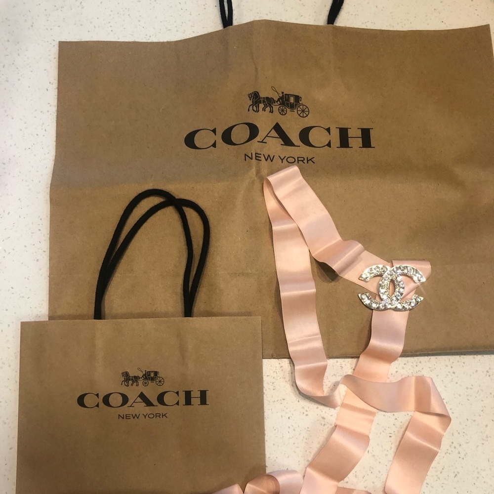 Selling coach bags
